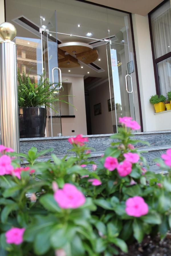 Hotel Villa Aljor Golem (Tirana) Exterior foto