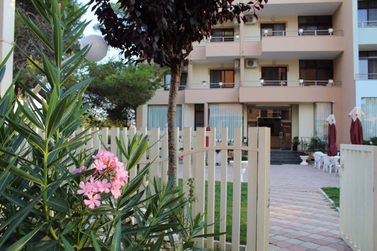 Hotel Villa Aljor Golem (Tirana) Exterior foto